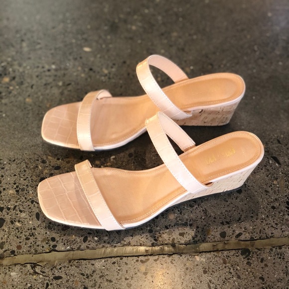 THIN FAUX-CROCODILE STRAPS TOP A DOUBLE-BAND SANDA - Picture 8 of 10